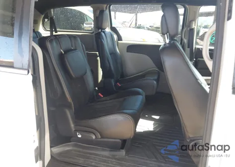 2020 Dodge Grand Caravan Sxt z USA, uszkodzony, nr VIN 2C4RDGCG9LR154570